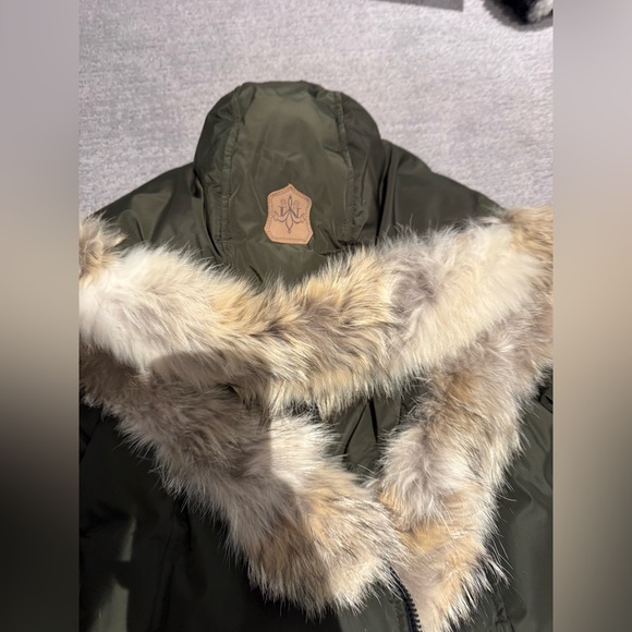 NWT MACKAGE Adali Down
Coat with natural Fur Trim in
Color: Green-Size: XS - Picture 6 of 7